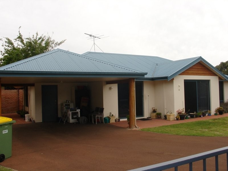 2/48C Dorset Street, Busselton WA 6280