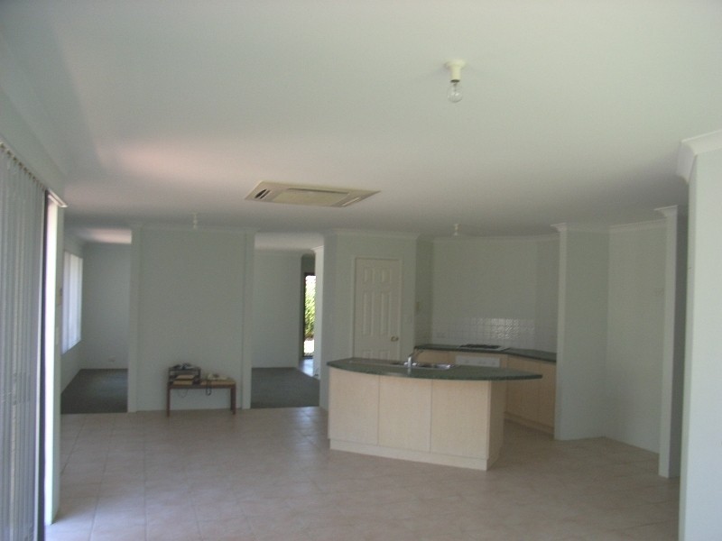 9 Pioneer Cove, Busselton WA 6280