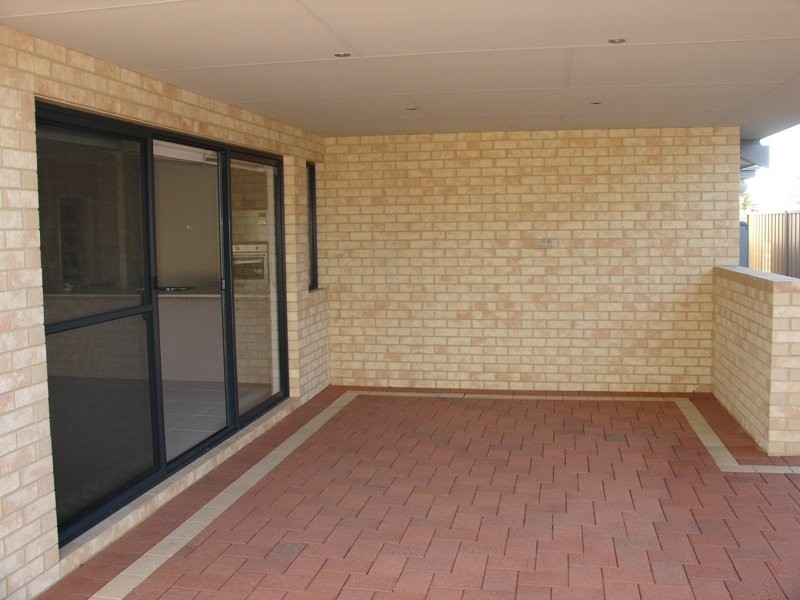 20 Mainsail Street, Busselton WA 6280