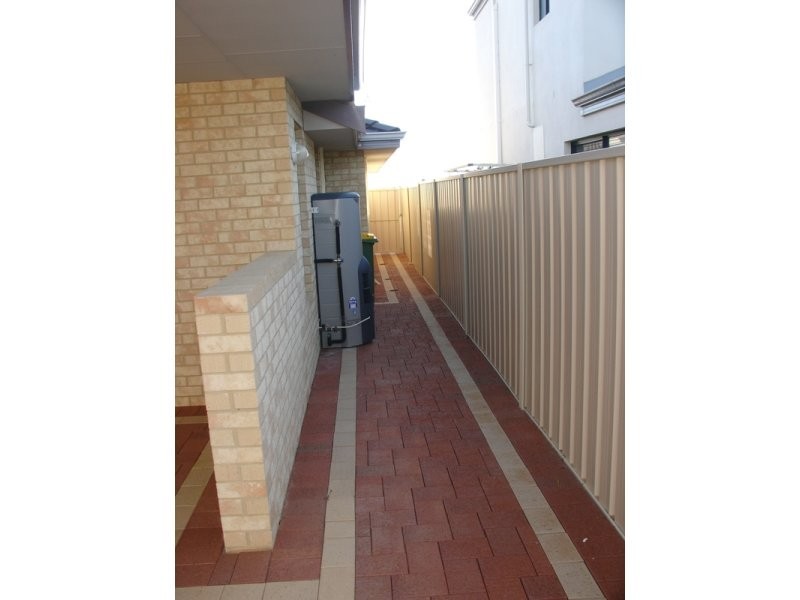 20 Mainsail Street, Busselton WA 6280