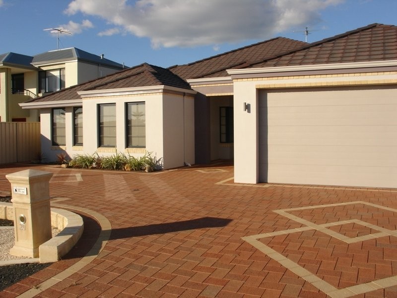 20 Mainsail Street, Busselton WA 6280