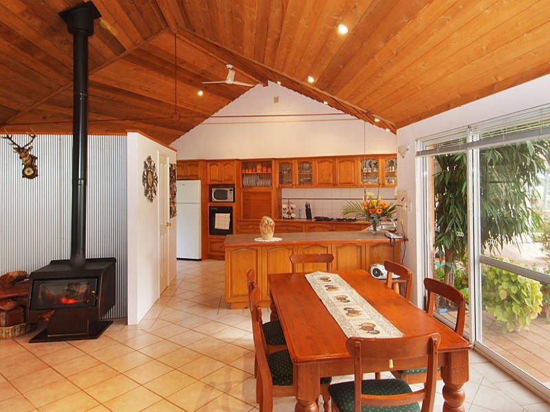 30 Estuary Waters Drive, Busselton WA 6280