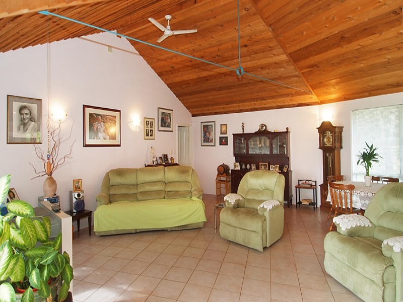 30 Estuary Waters Drive, Busselton WA 6280