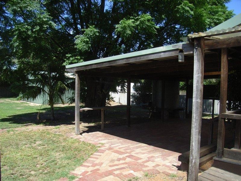 4 Peake Street, Busselton WA 6280