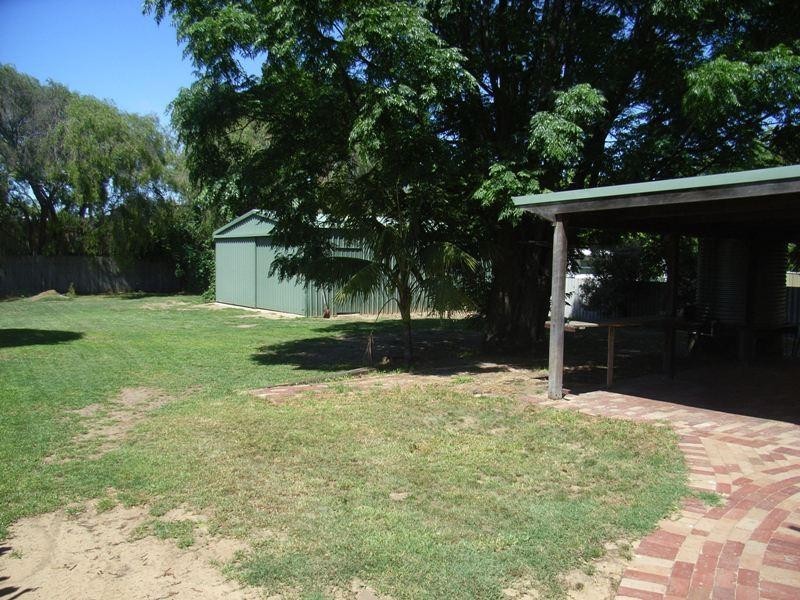 4 Peake Street, Busselton WA 6280