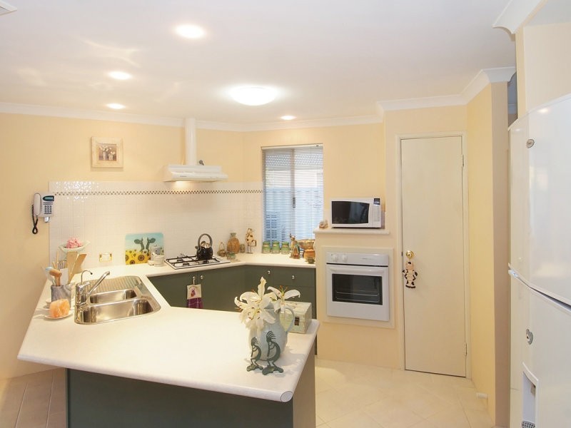 1/2 Harrier Cove, Busselton WA 6280