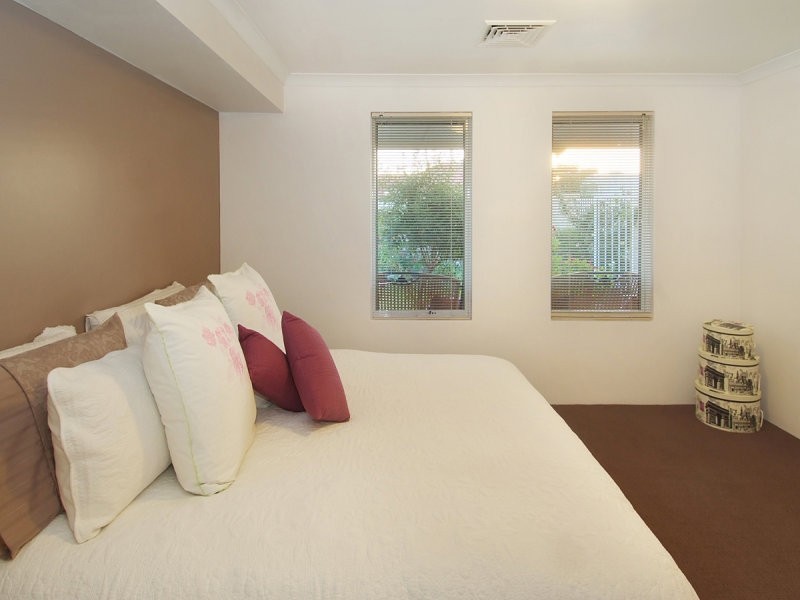 1/2 Harrier Cove, Busselton WA 6280