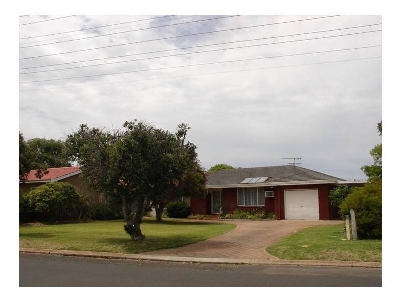 90 Dorset Street, Busselton WA 6280