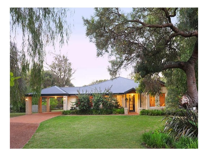 15 Klaehn Crescent, Busselton WA 6280