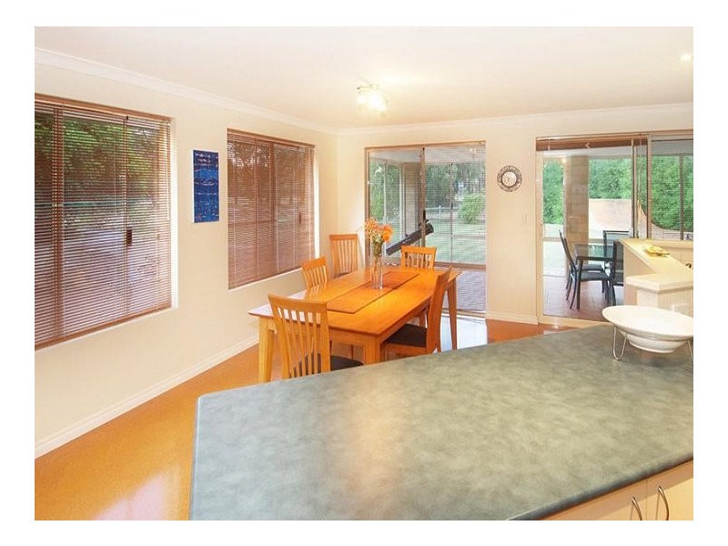 15 Klaehn Crescent, Busselton WA 6280