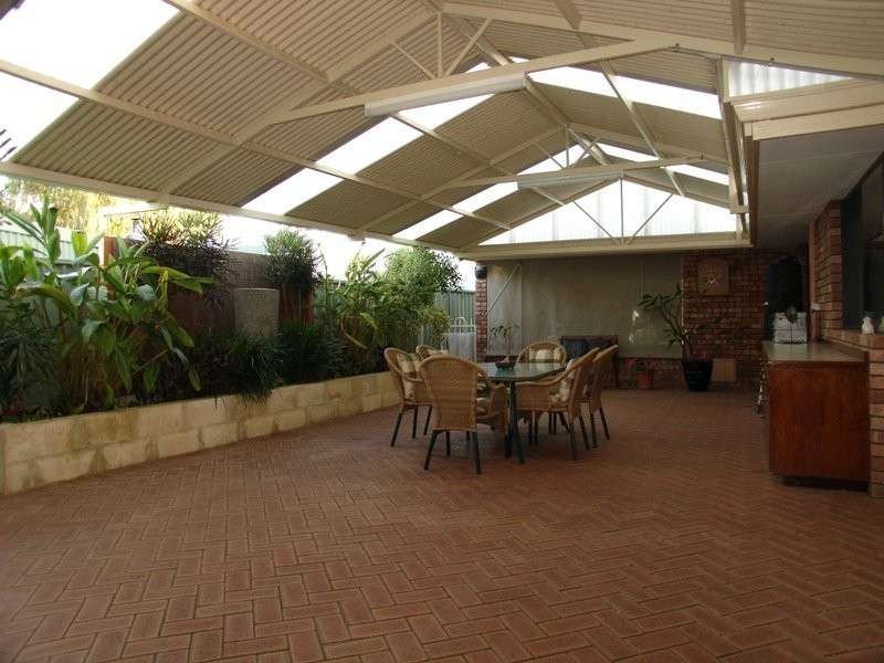 25 Averil Street, Abbey WA 6280