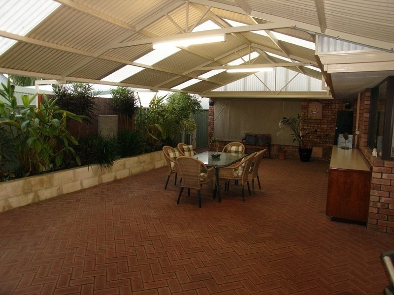 25 Averil Street, Abbey WA 6280