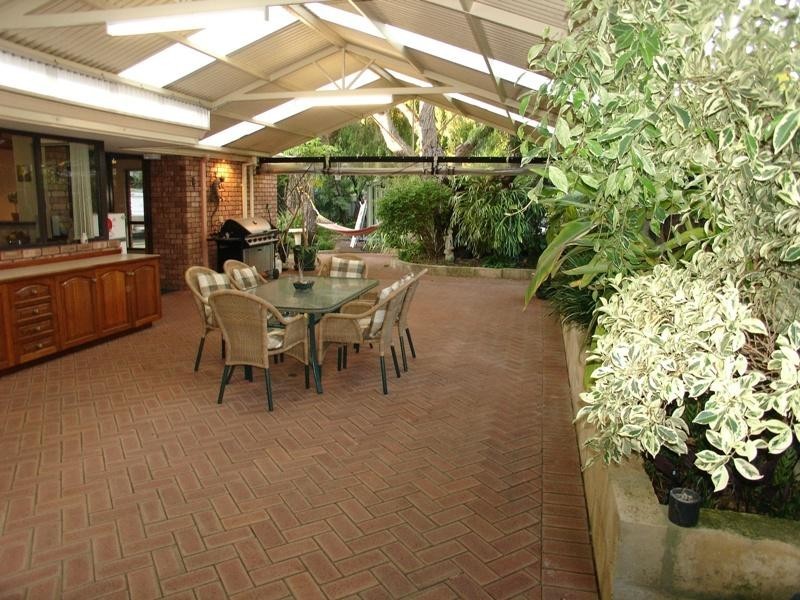 25 Averil Street, Abbey WA 6280