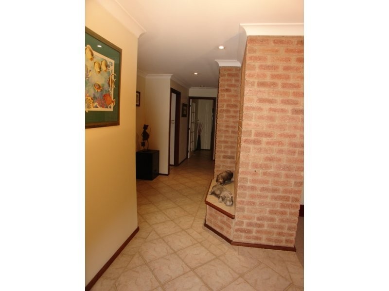 25 Averil Street, Abbey WA 6280