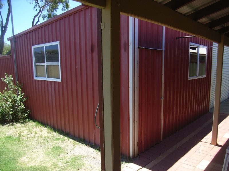 1 Robin Cove, Busselton WA 6280