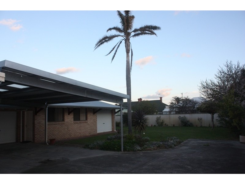 4 Adelaide Street, Busselton WA 6280