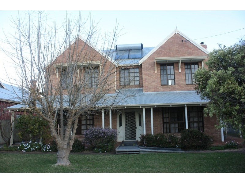 4 Adelaide Street, Busselton WA 6280