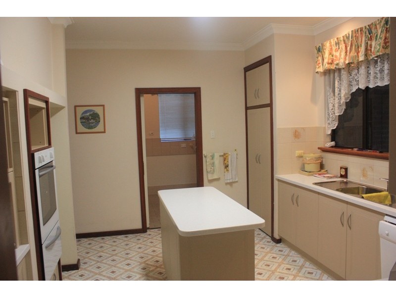 4 Adelaide Street, Busselton WA 6280