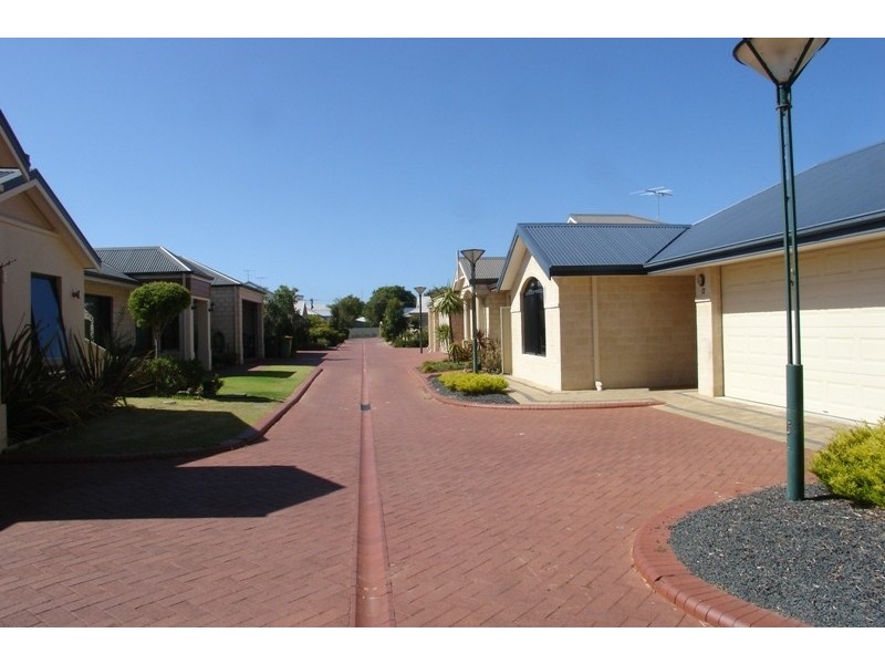 12/14 Thomas Street, Busselton WA 6280