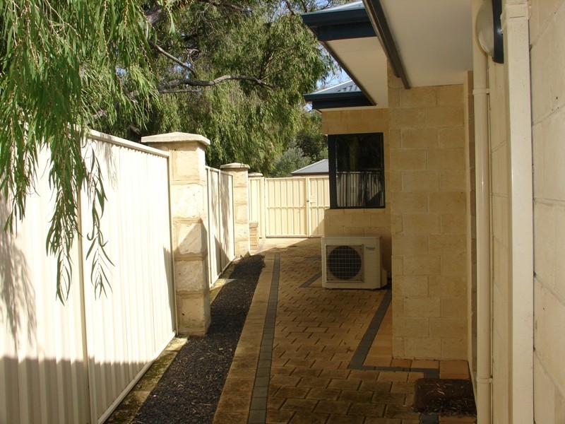 12/14 Thomas Street, Busselton WA 6280