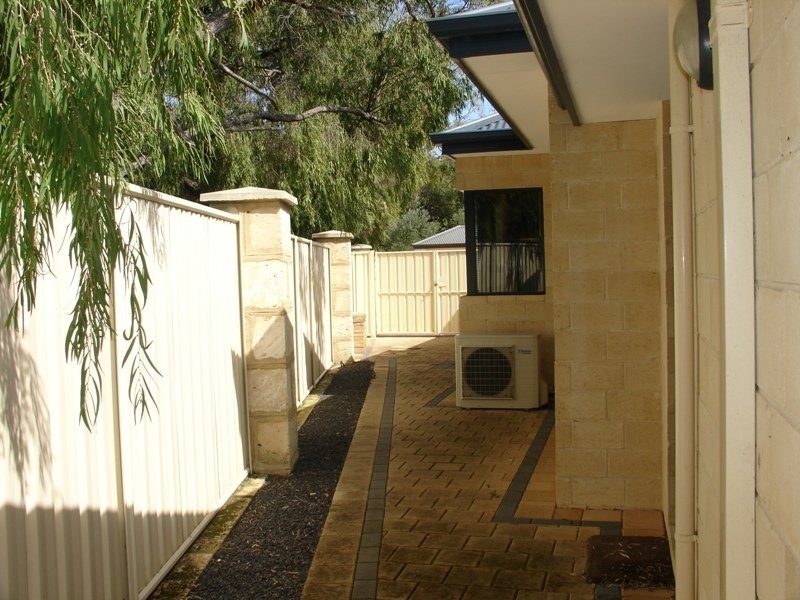 12/14 Thomas Street, Busselton WA 6280