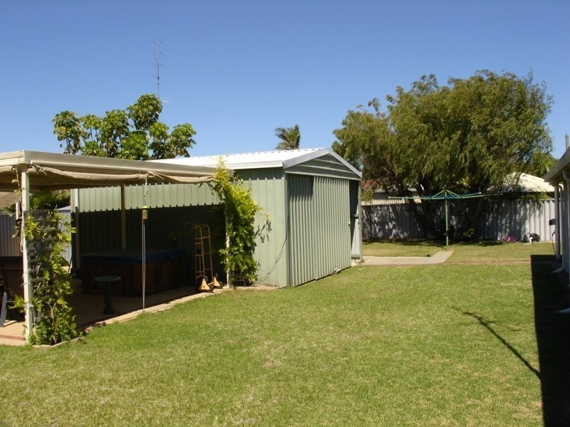 13 Forsyth Place, Busselton WA 6280