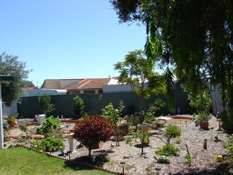 13 Forsyth Place, Busselton WA 6280