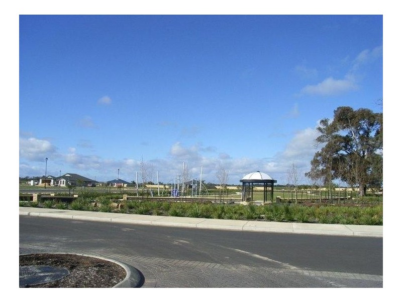 5 Marseilles, Busselton WA 6280