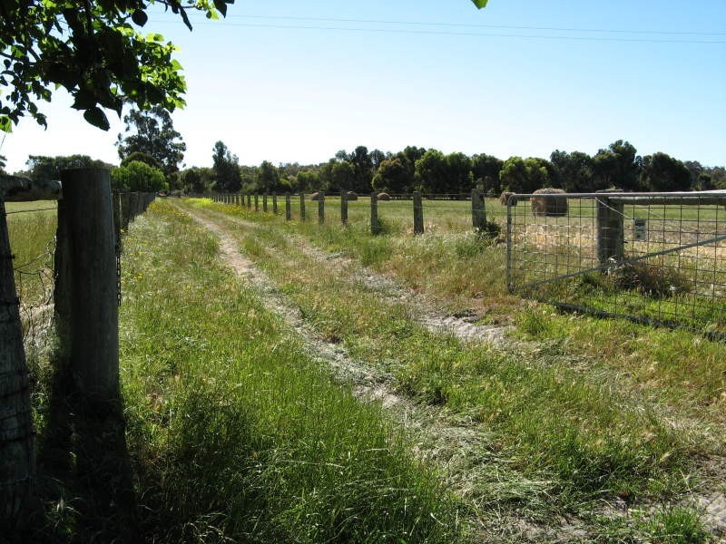 64 Espinos Road, Busselton WA 6280