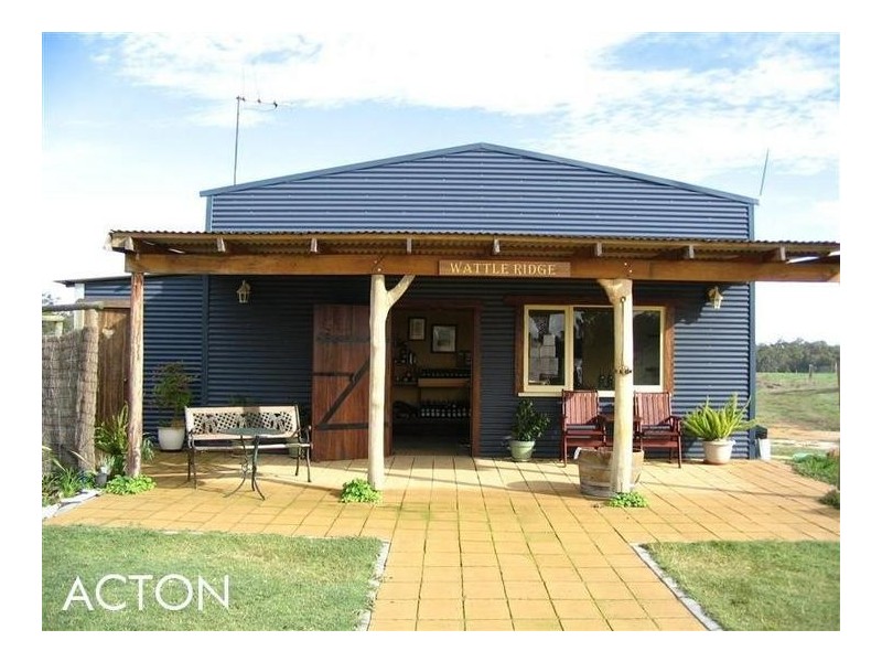 4 Greenbushes Boyup Brook Road, Greenbushes WA 6254