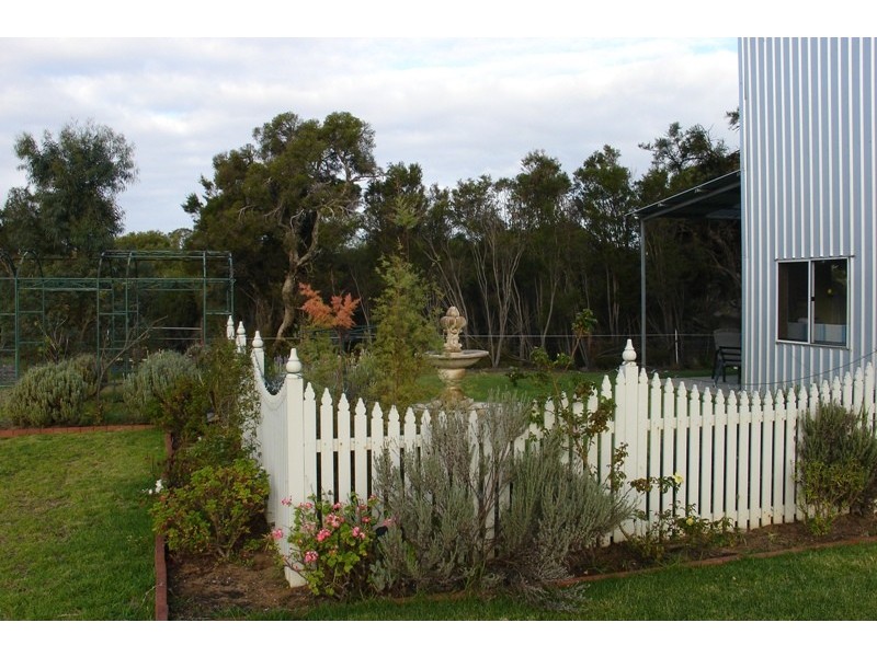 75 Plantation Road, Busselton WA 6280