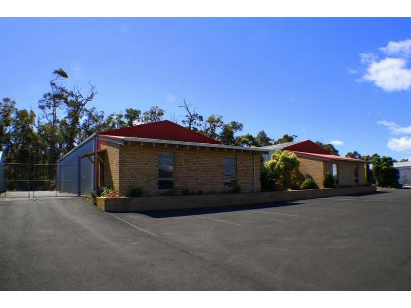 2/6 Owen Tucker Lane, Margaret River WA 6285