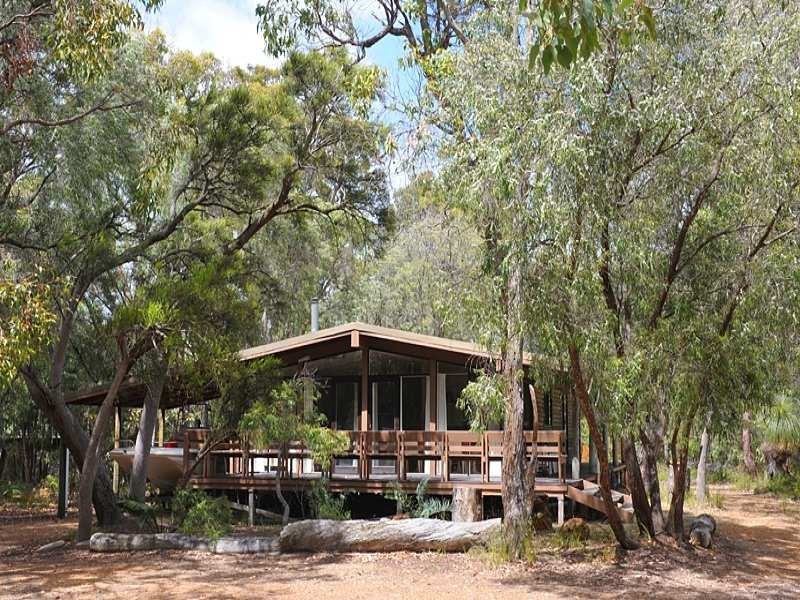98 Sabina Drive, Molloy Island WA 6290