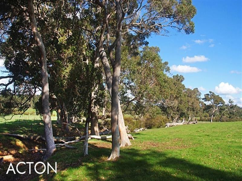 32 Bessell Road, Margaret River WA 6285