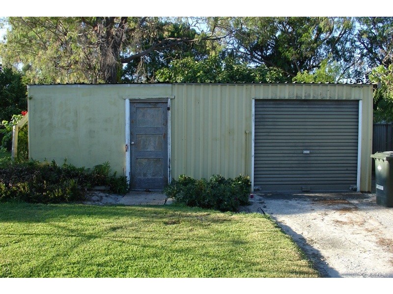 25 Dawson Avenue, Abbey WA 6280