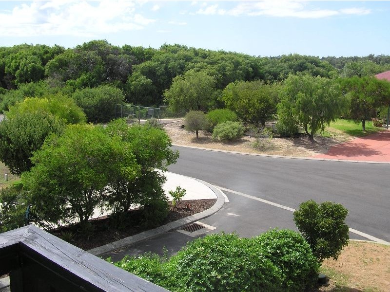 10 Lang Cove, Peppermint Grove Beach WA 6271