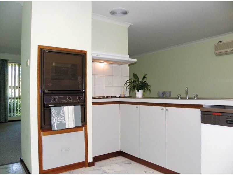 13/33 Davies Way, Busselton WA 6280