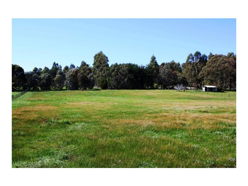 103 Greenbushes-Grimwade Road, Greenbushes WA 6254