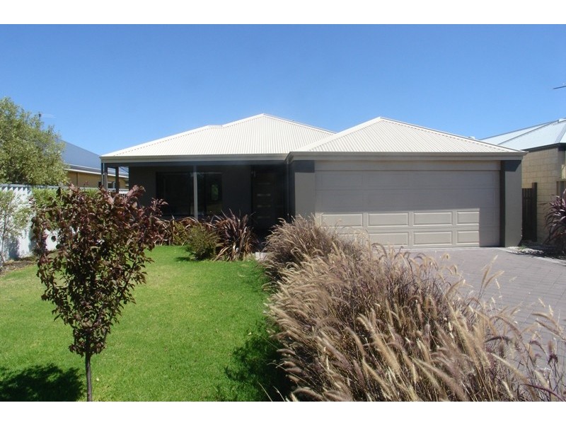 4 Echidna Green, Abbey WA 6280