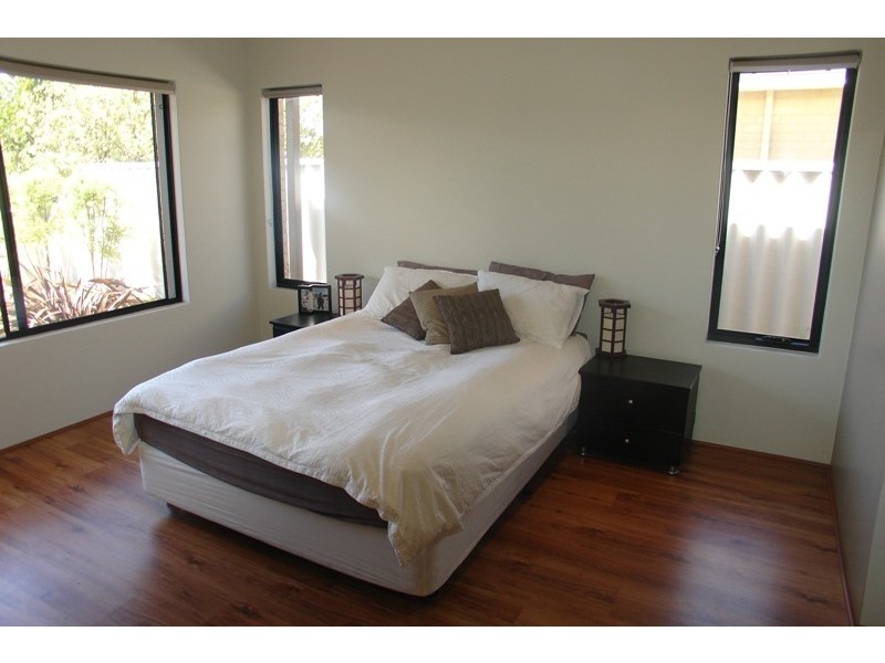 4 Echidna Green, Abbey WA 6280