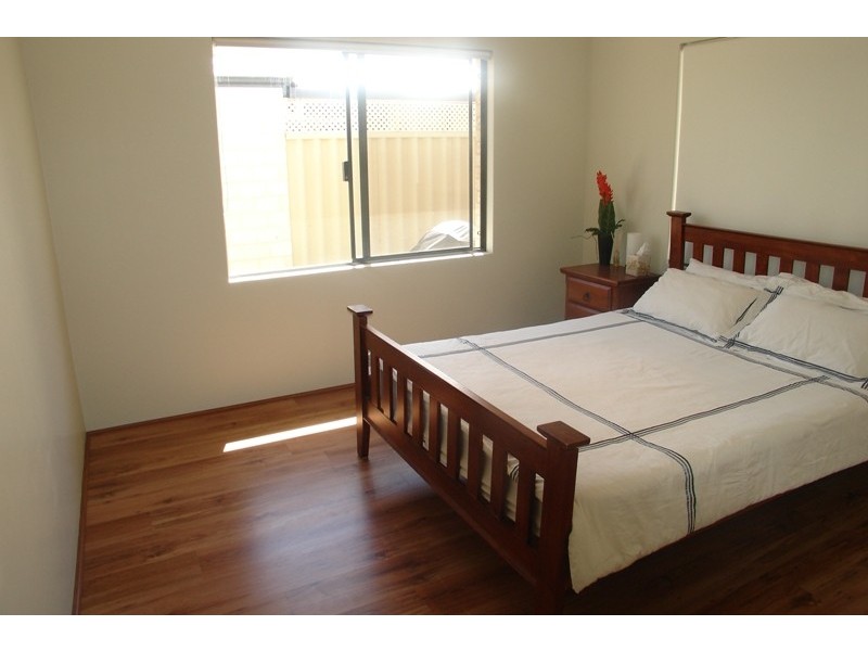 4 Echidna Green, Abbey WA 6280