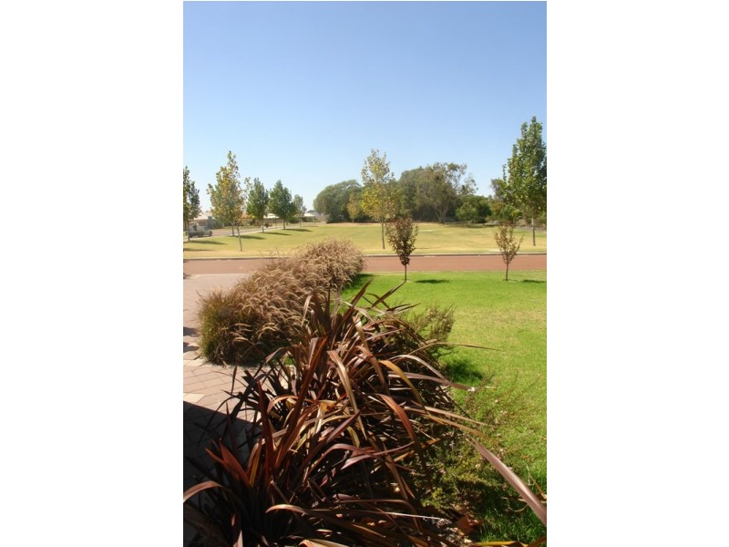 4 Echidna Green, Abbey WA 6280