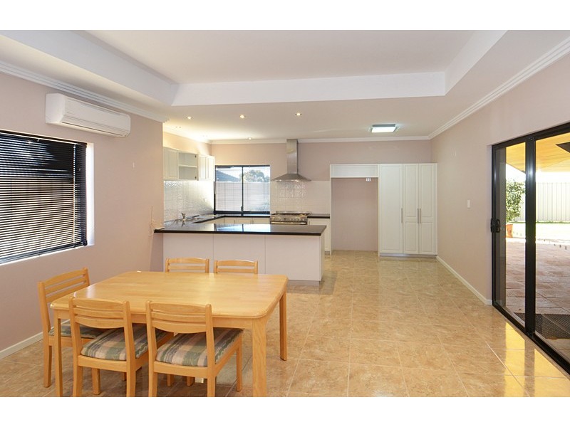 645 St Michaels Parkway, Dunsborough WA 6281