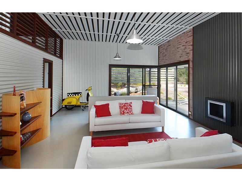 6 Winter Retreat, Yallingup WA 6282
