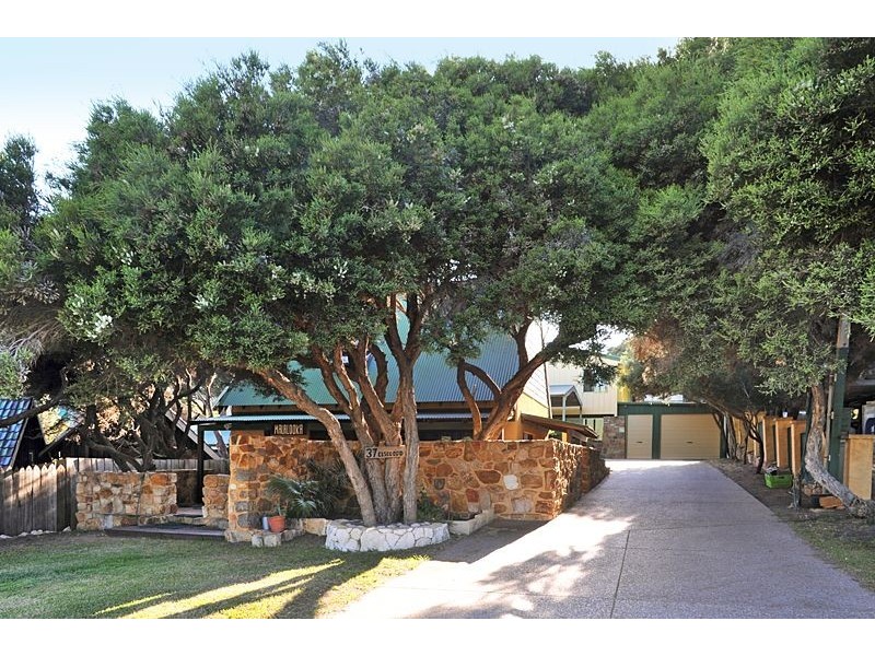 37 Elsegood Avenue, Yallingup WA 6282