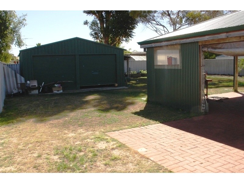 95 Hadfield Avenue, West Busselton WA 6280