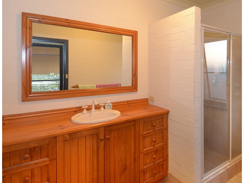 8 Plover Court, Busselton WA 6280