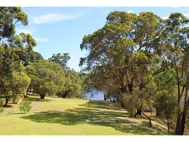 400 Roxburgh Road, Margaret River WA 6285