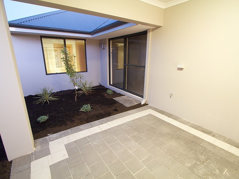 Unit 5/21 Earnshaw Road, Busselton WA 6280