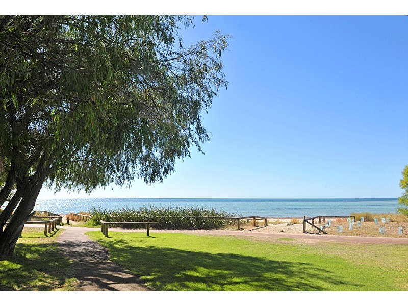 2 Armstrong Place, Dunsborough WA 6281